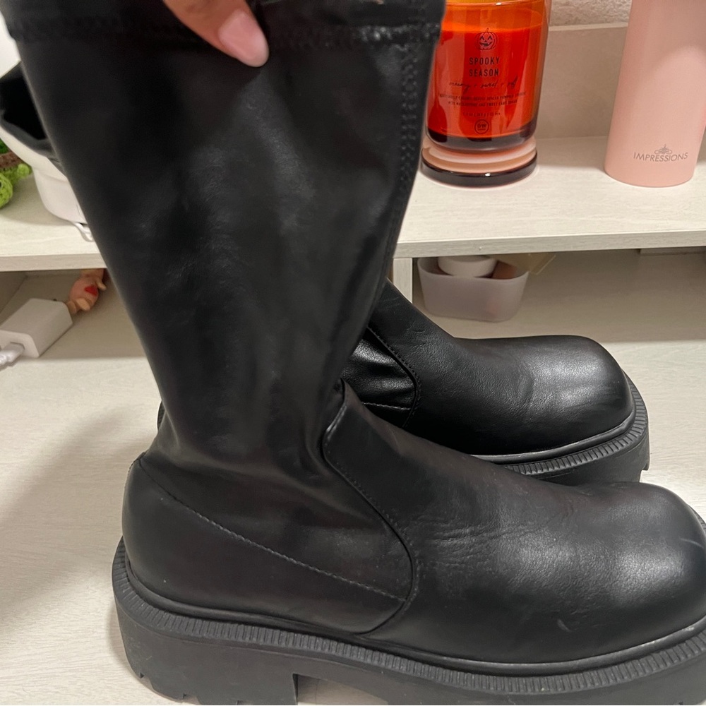 Black Women's Heeled Boots